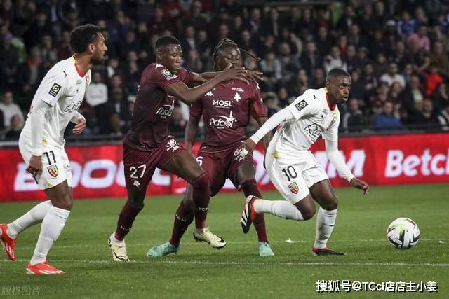 内维尔：拉什福德离队也许是好事